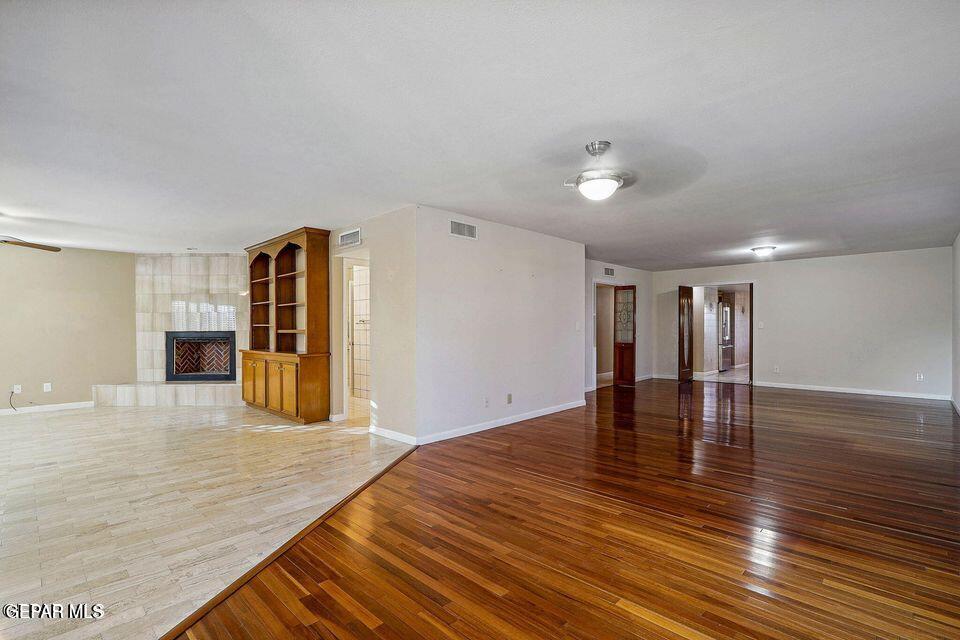 4729 TROWBRIDGE Drive