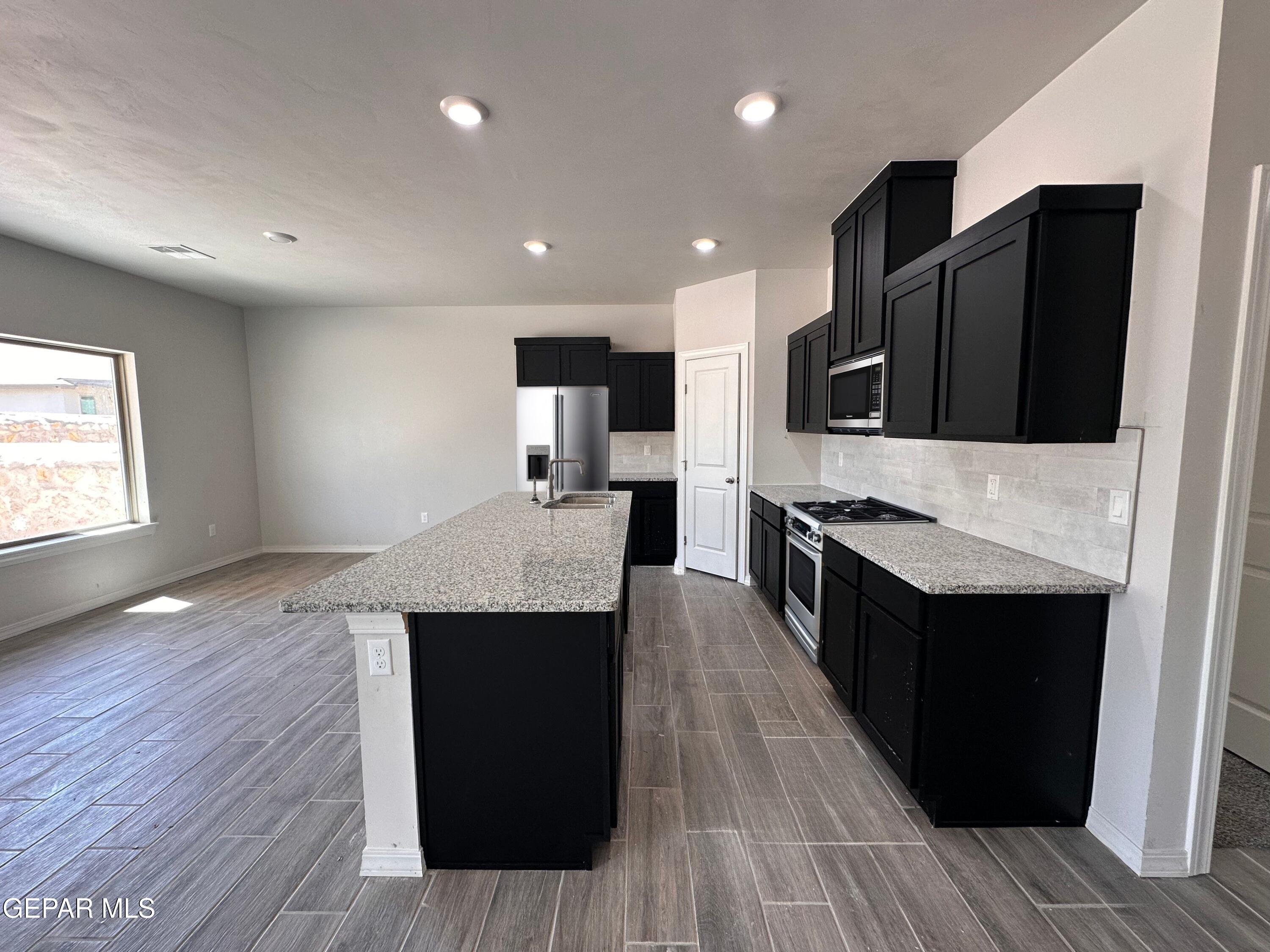 5005 ANDREW JOREL Drive