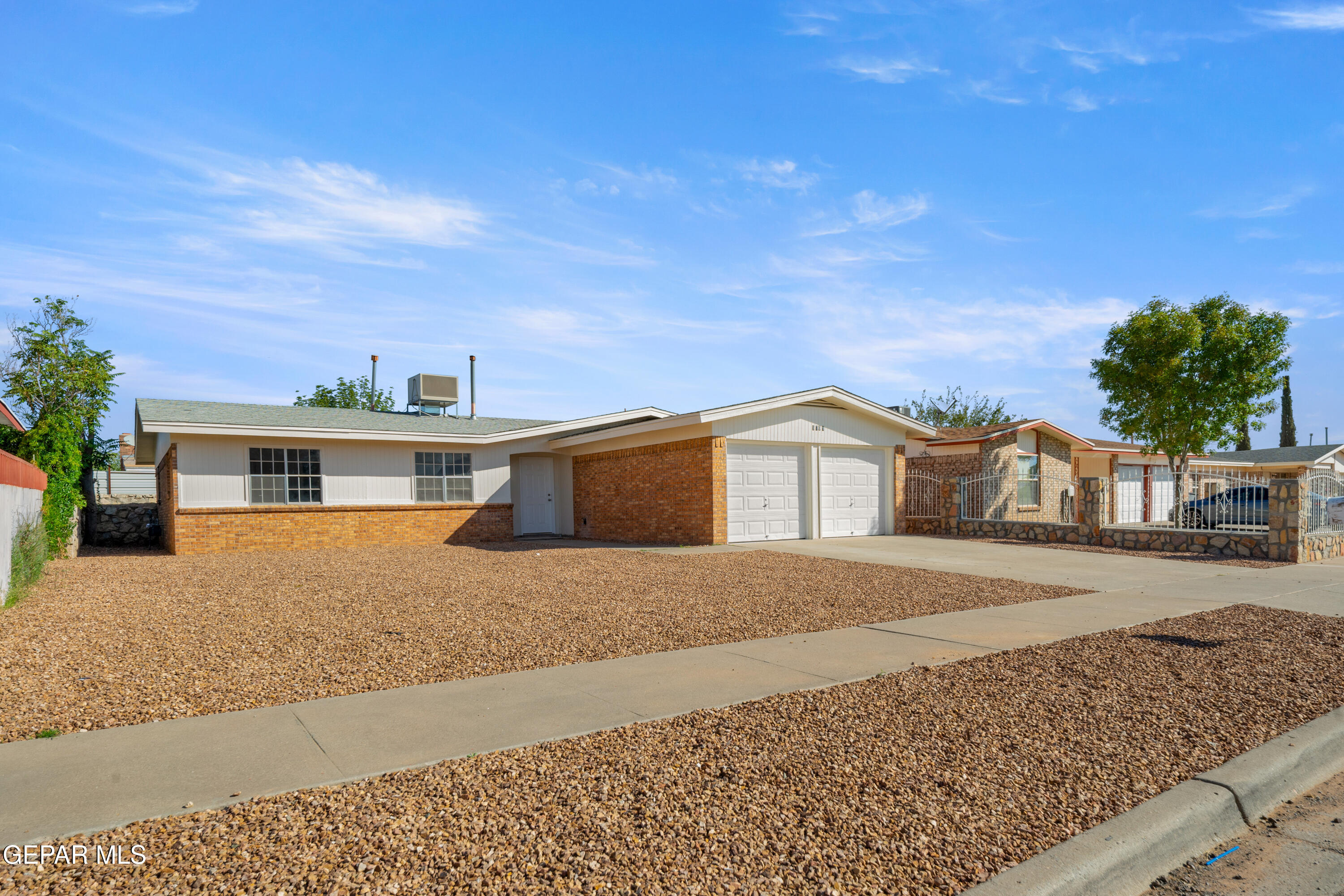 5709 CORSICANA Avenue