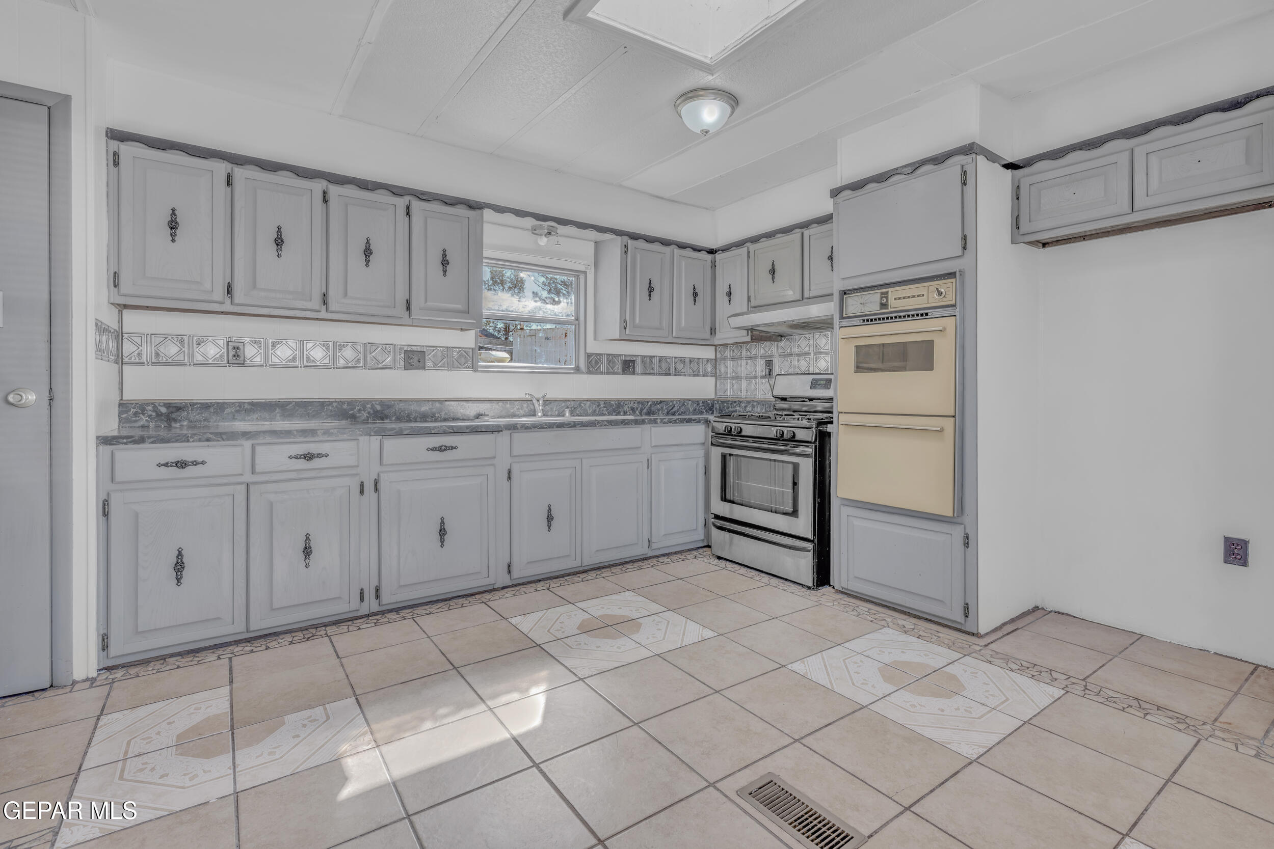 228 Territory Drive, Canutillo