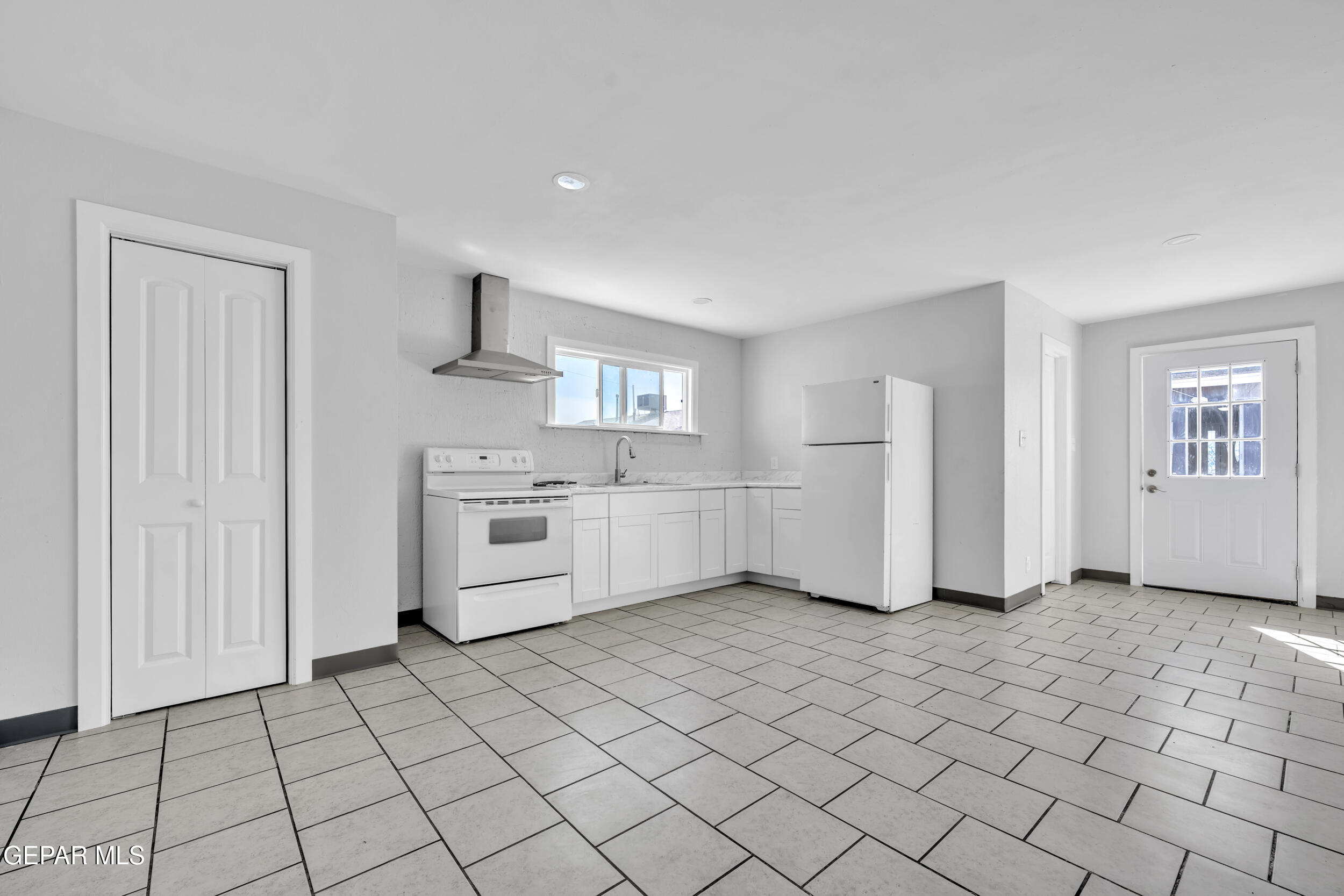 5001 Catskill Avenue