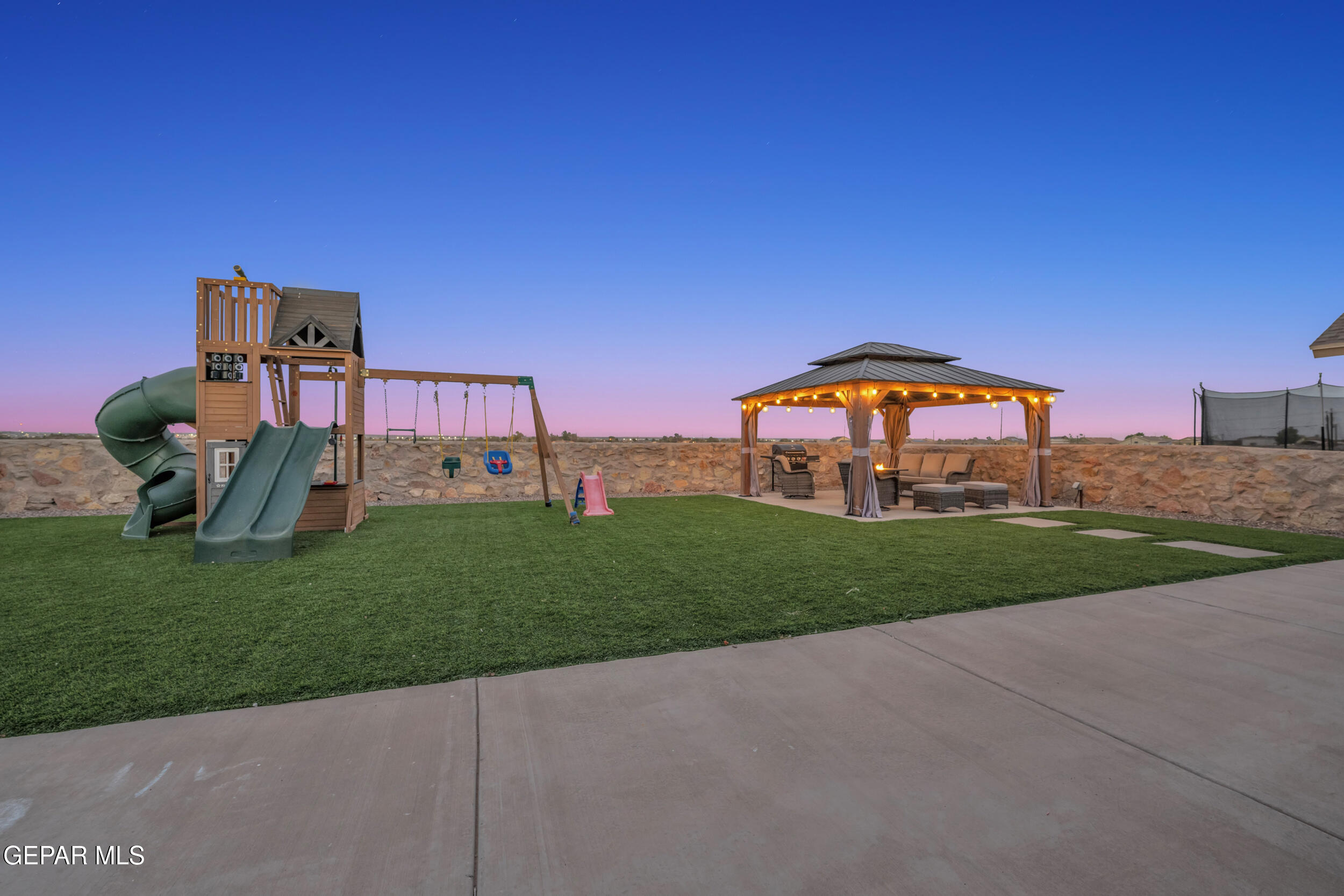 11344 Santa Barbara Drive