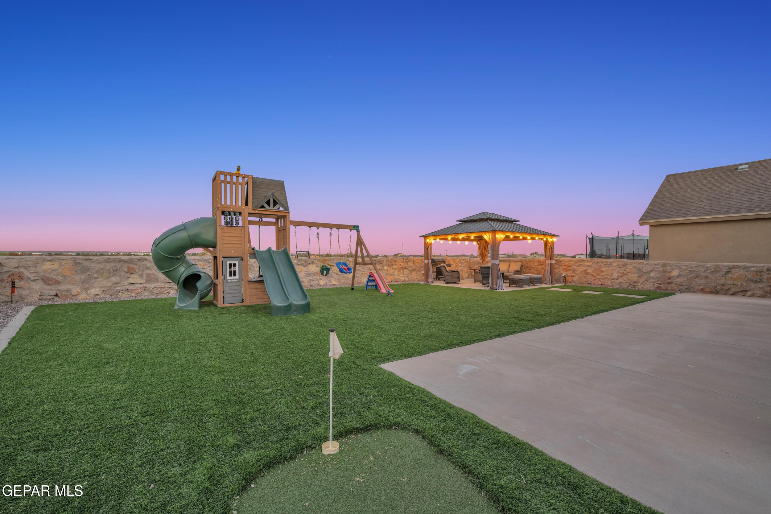 11344 Santa Barbara Drive