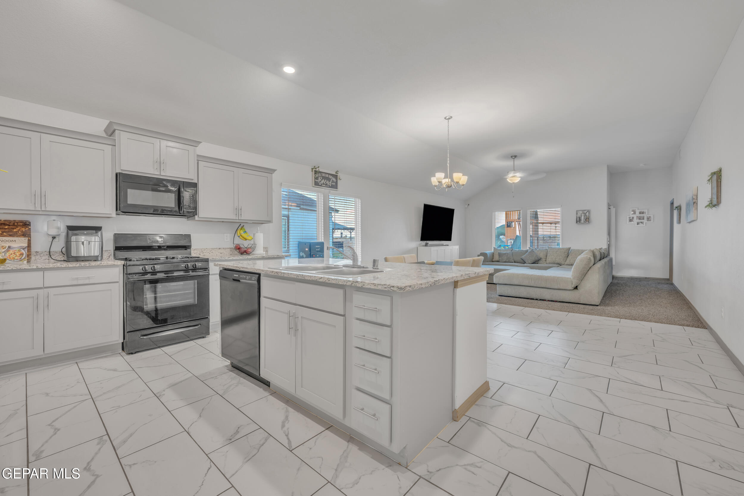 11344 Santa Barbara Drive