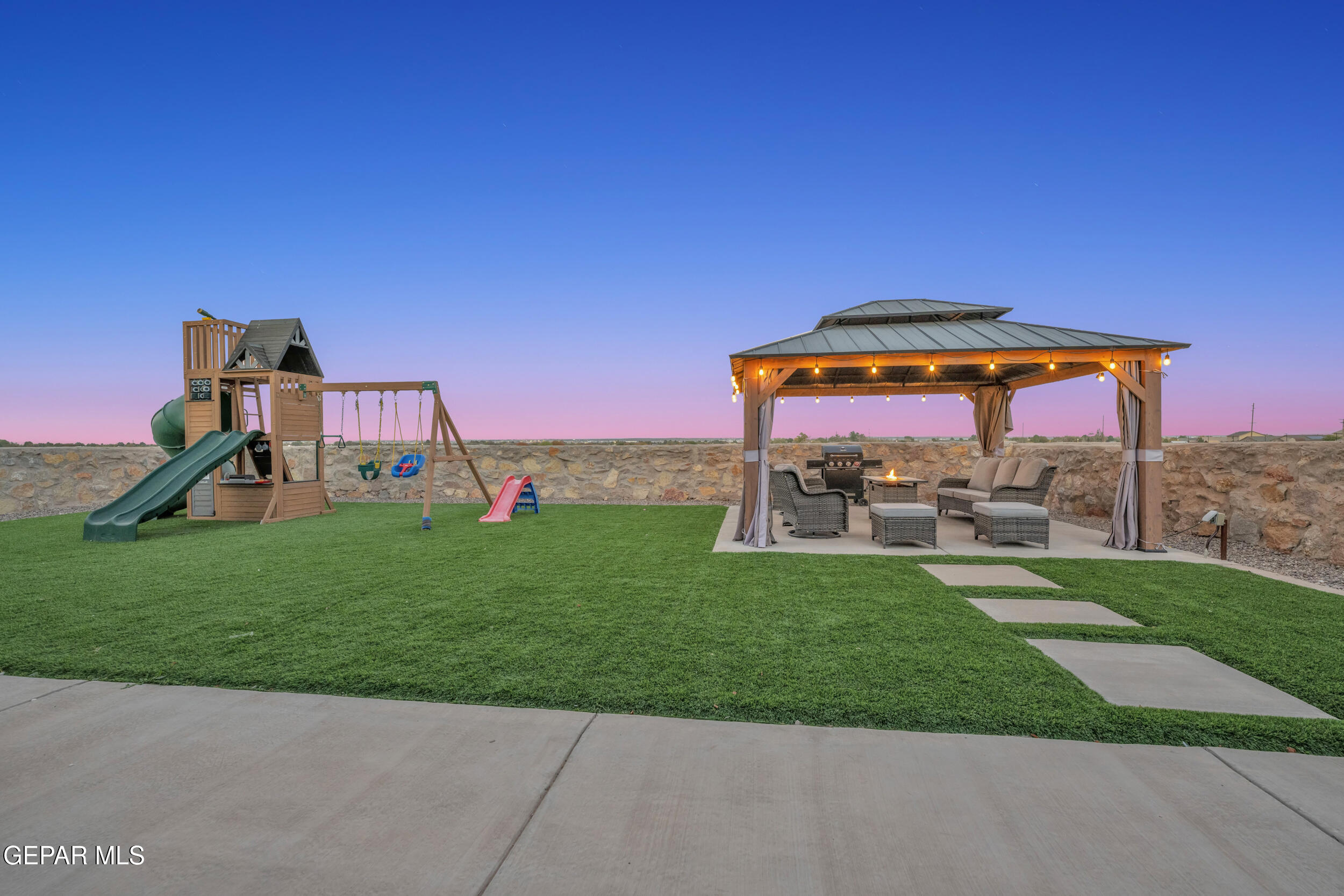 11344 Santa Barbara Drive