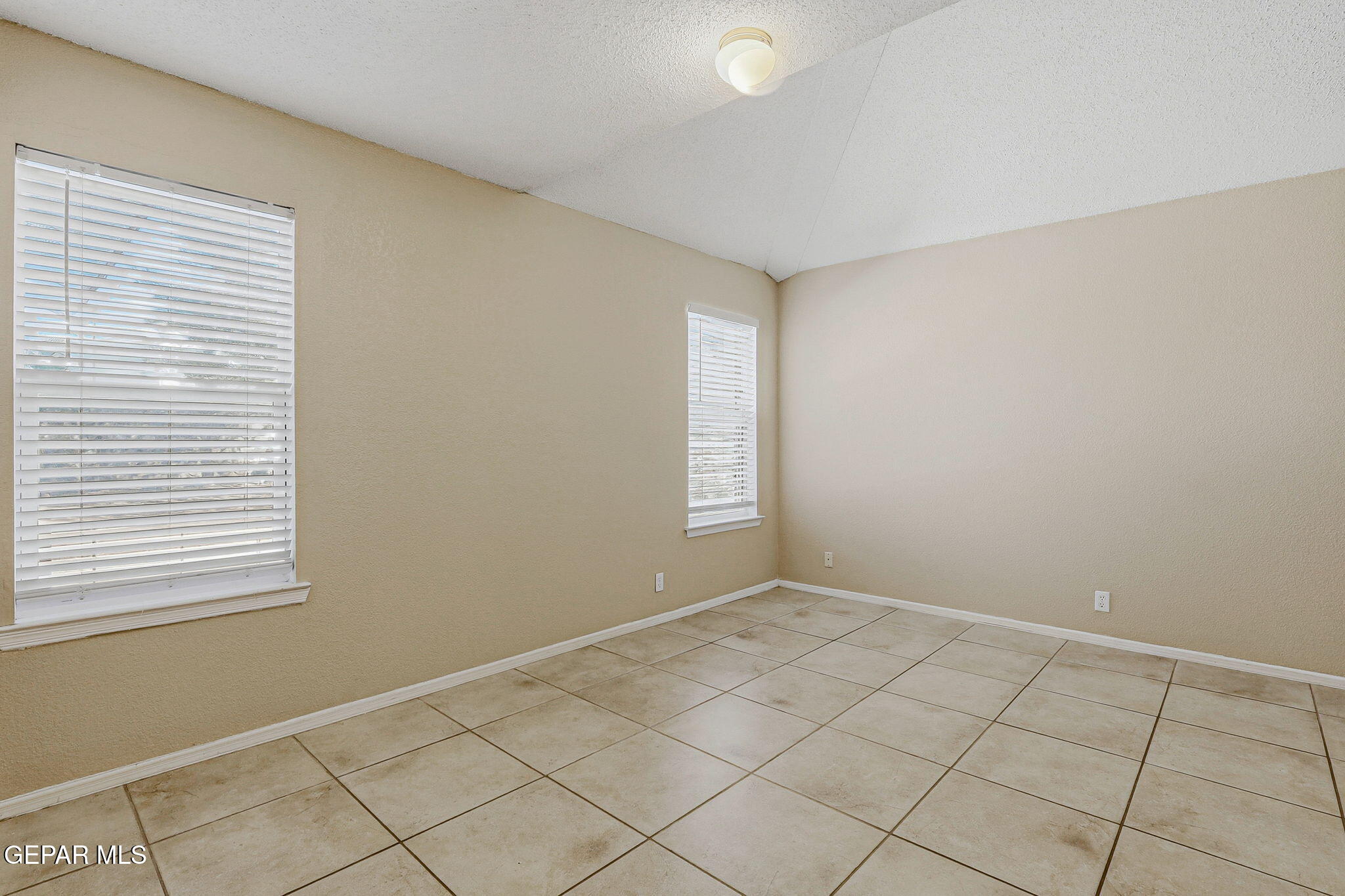 7333 CANYON RUN Drive