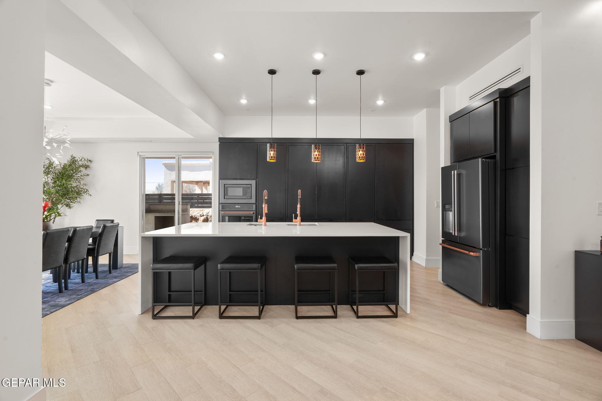 332 RIO PINSAQUI Court