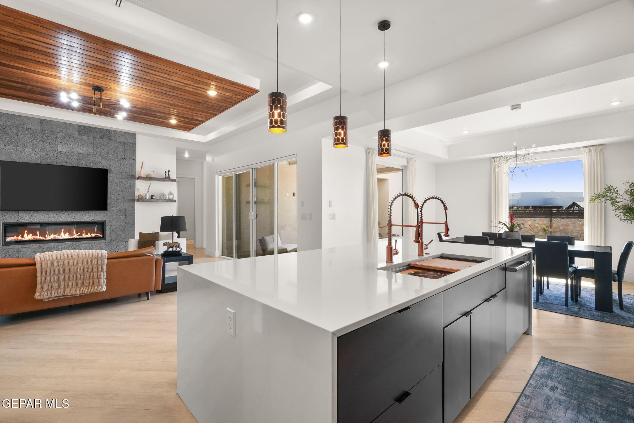 332 RIO PINSAQUI Court