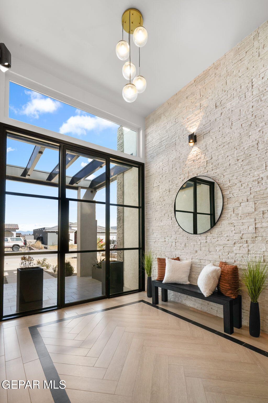 332 RIO PINSAQUI Court