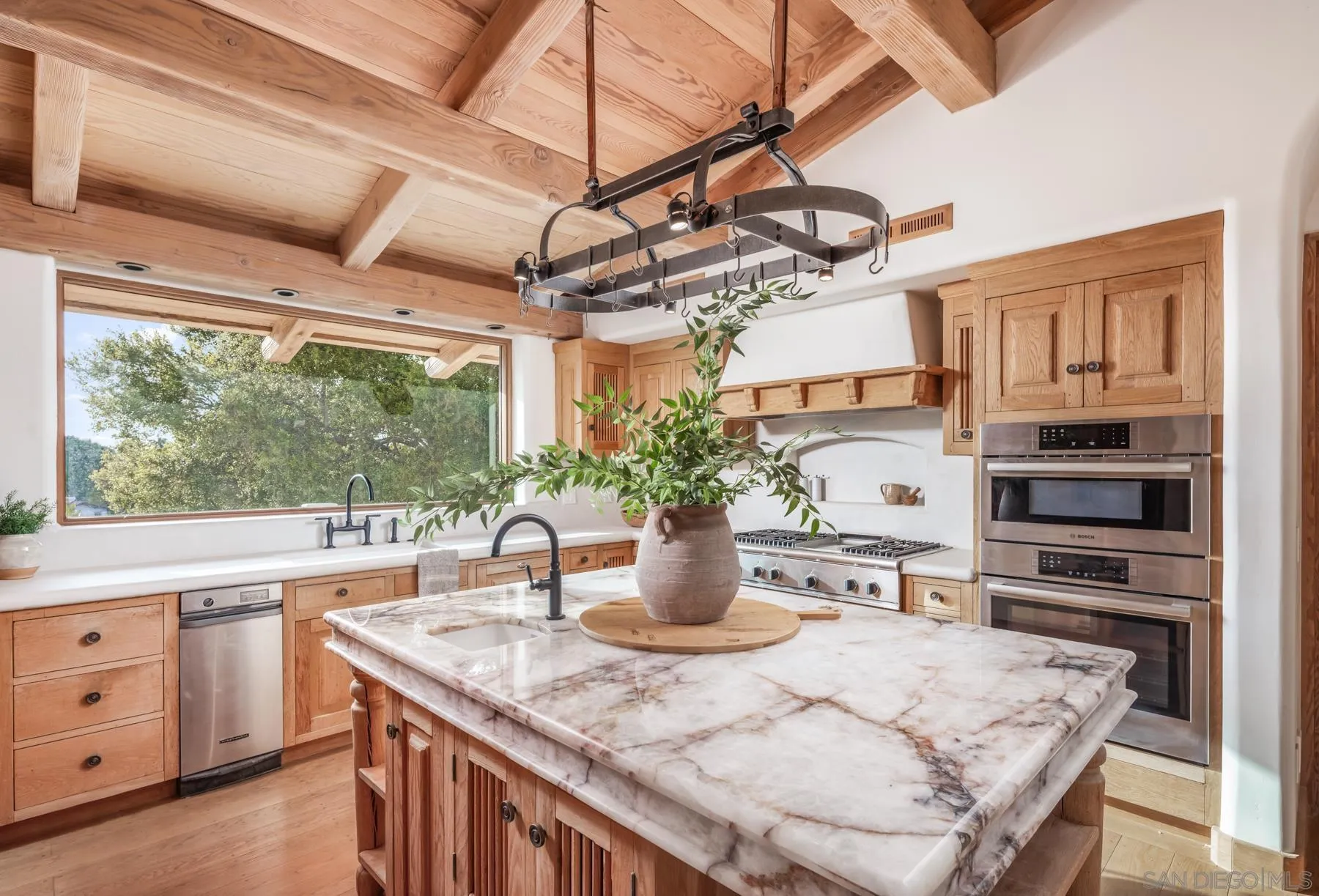 6884 El Camino Del Norte