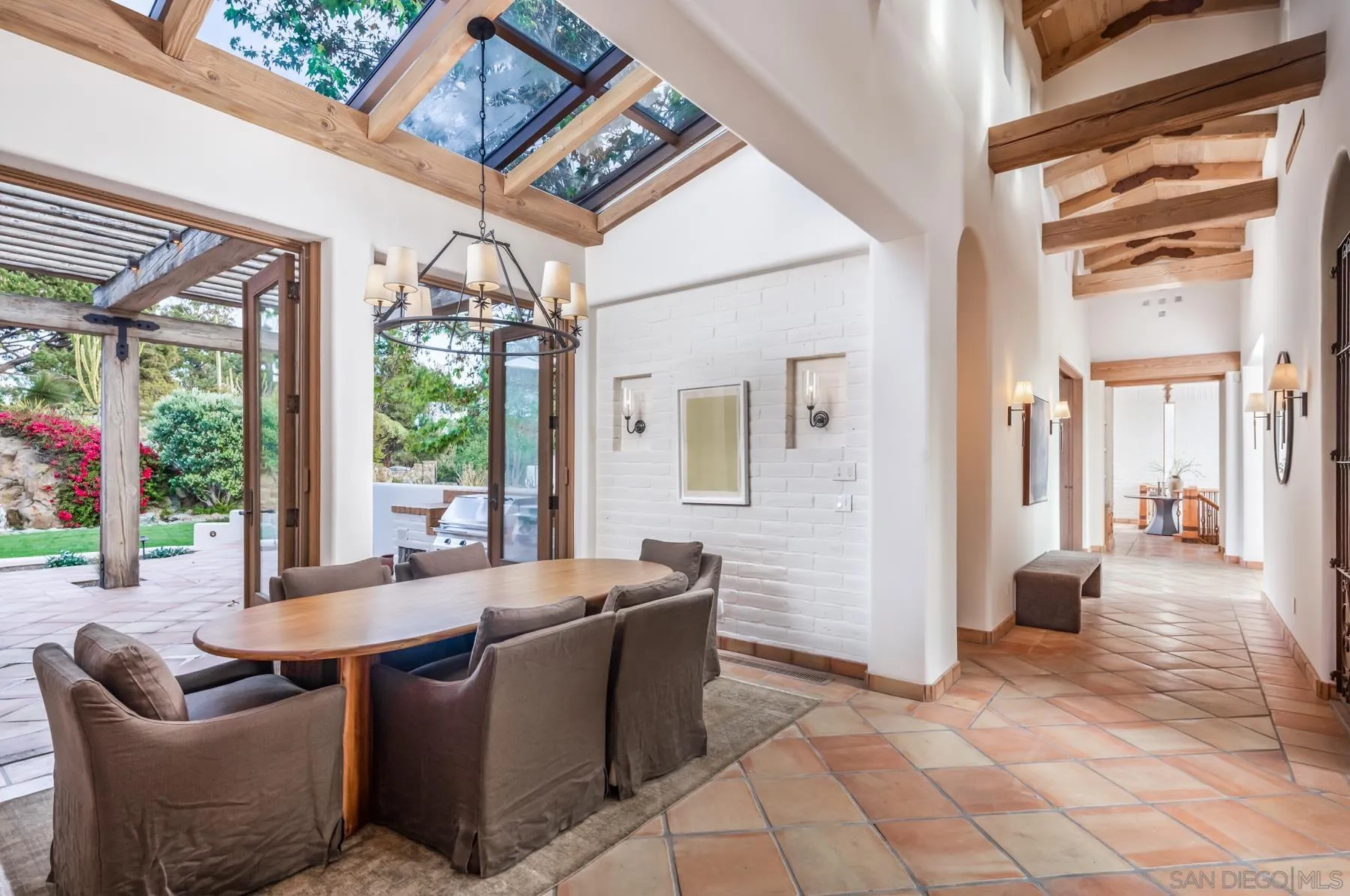 6884 El Camino Del Norte