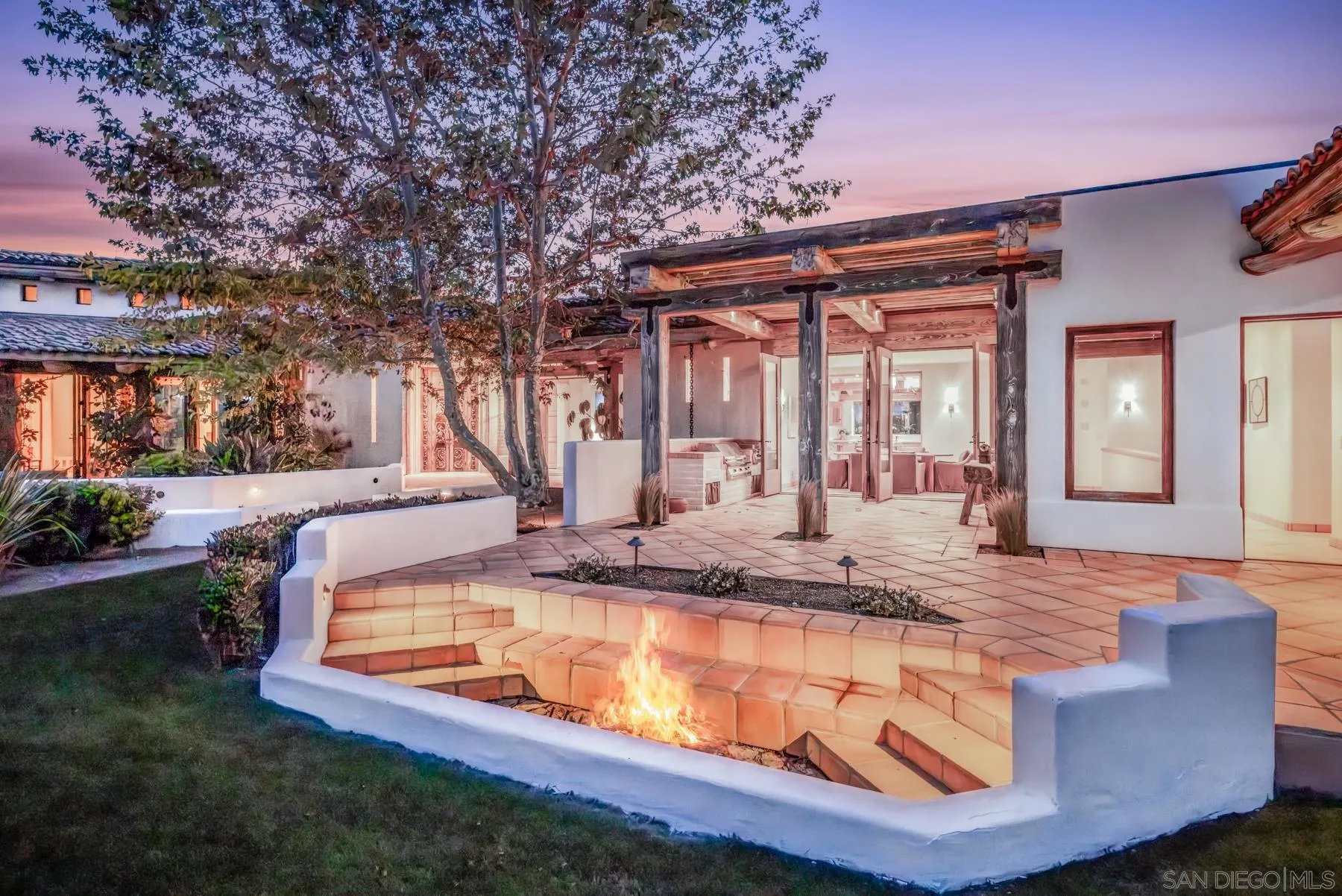 6884 El Camino Del Norte