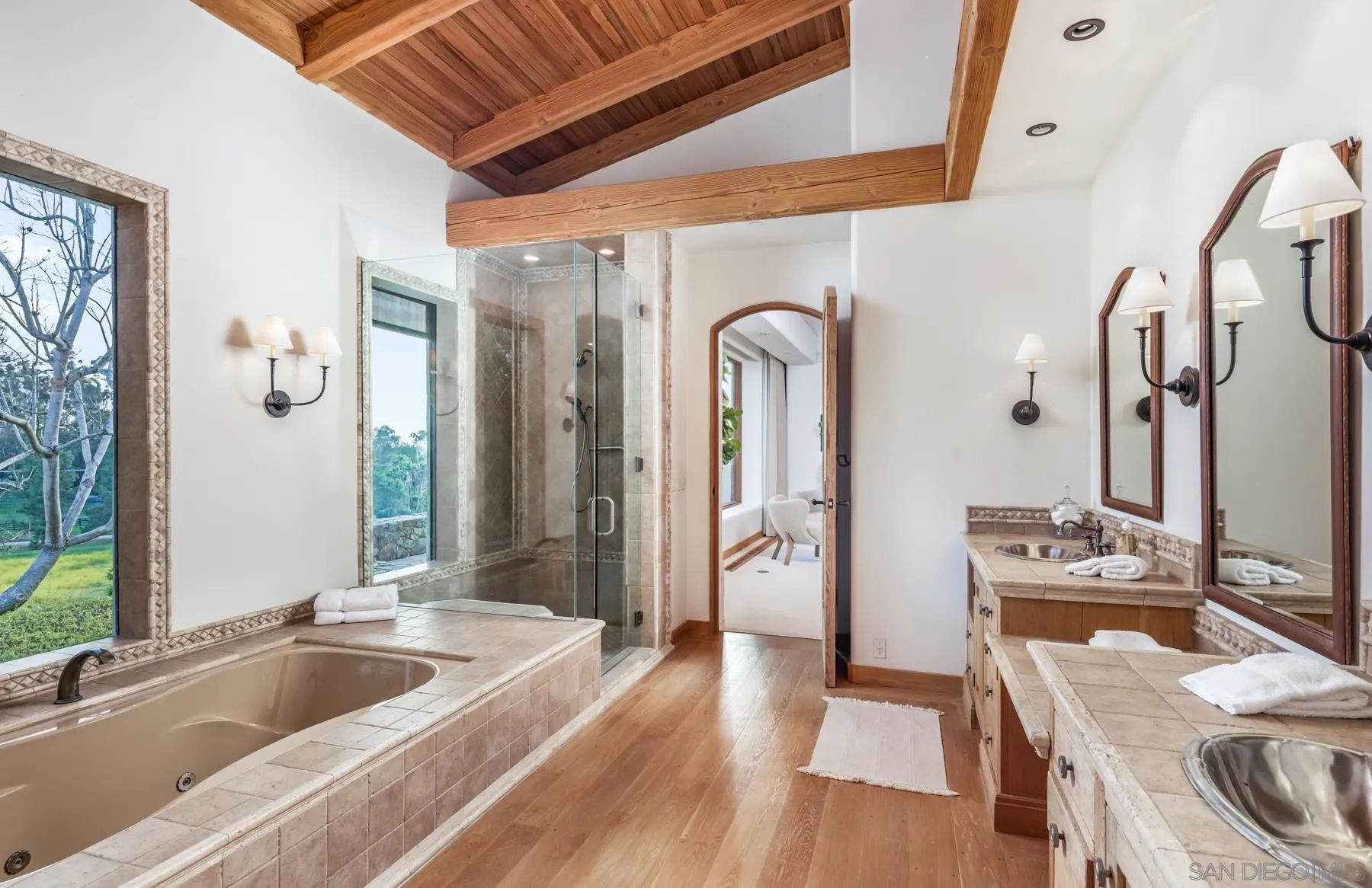 6884 El Camino Del Norte