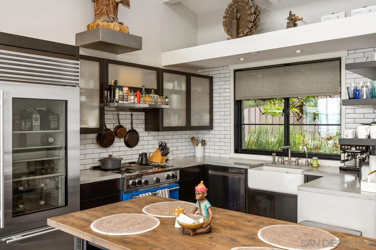 111 Little Orphan Aly