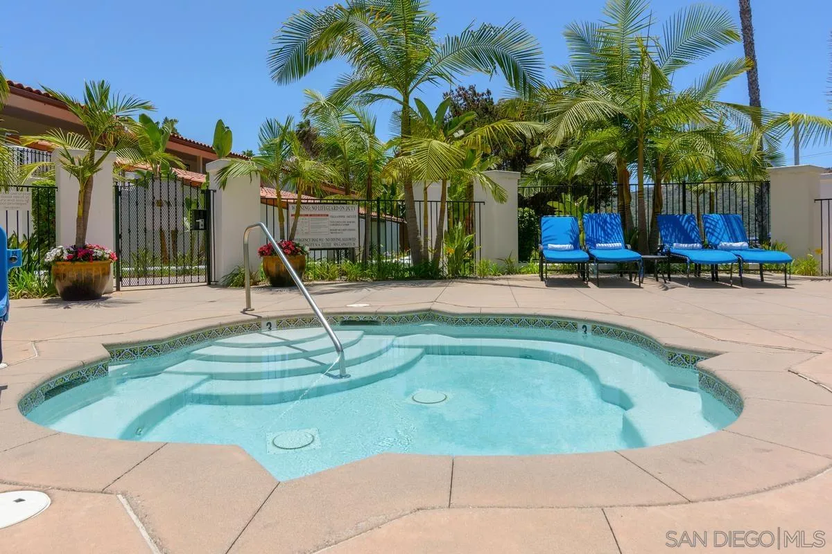 7323 Estrella De Mar Rd #44