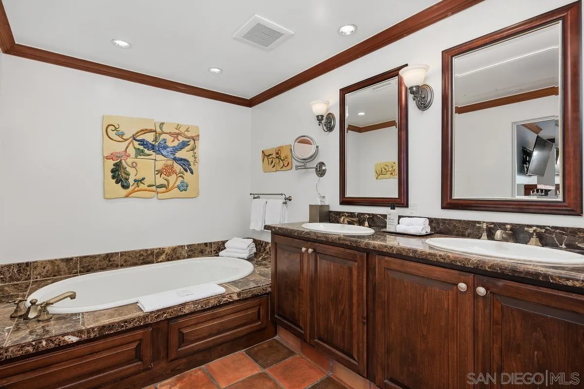 7323 Estrella De Mar Rd #44