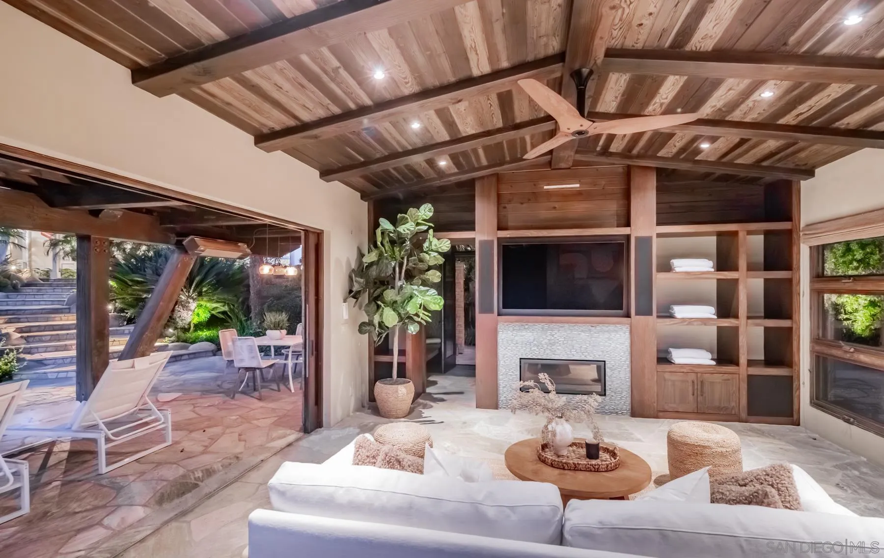 1650 Bella Laguna Court