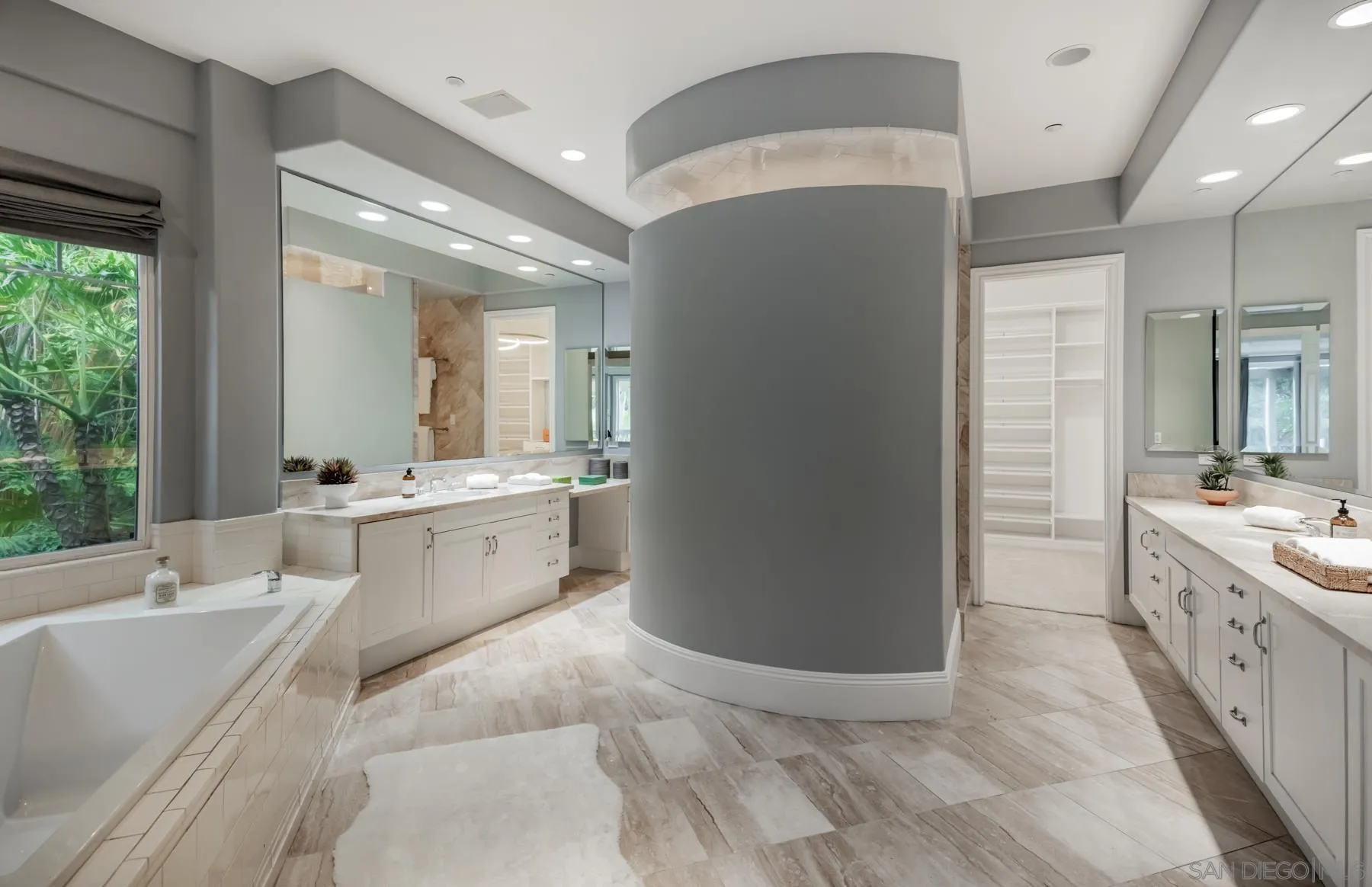 1650 Bella Laguna Court