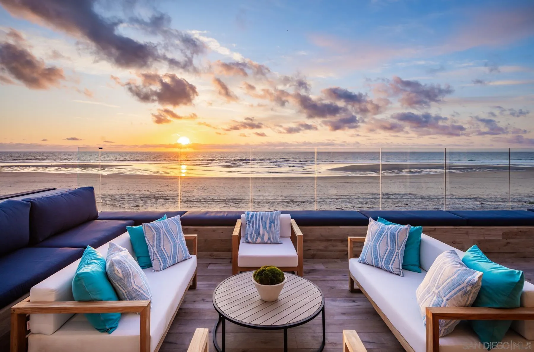 2050 Ocean Front