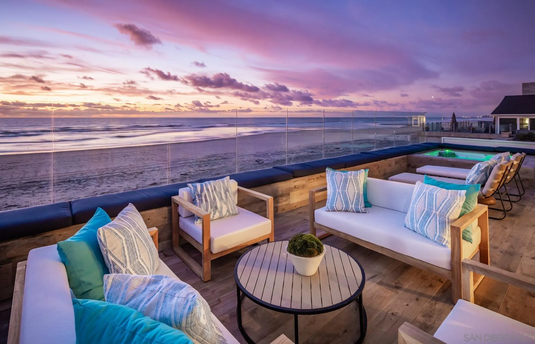 2050 Ocean Front
