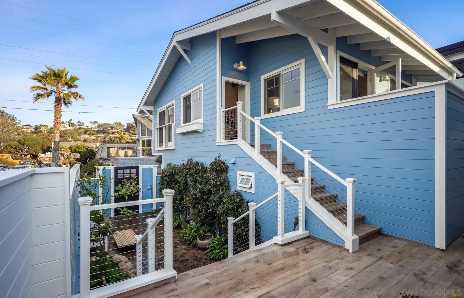 2050 Ocean Front