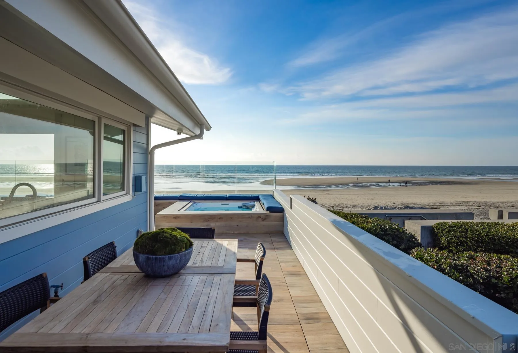 2050 Ocean Front