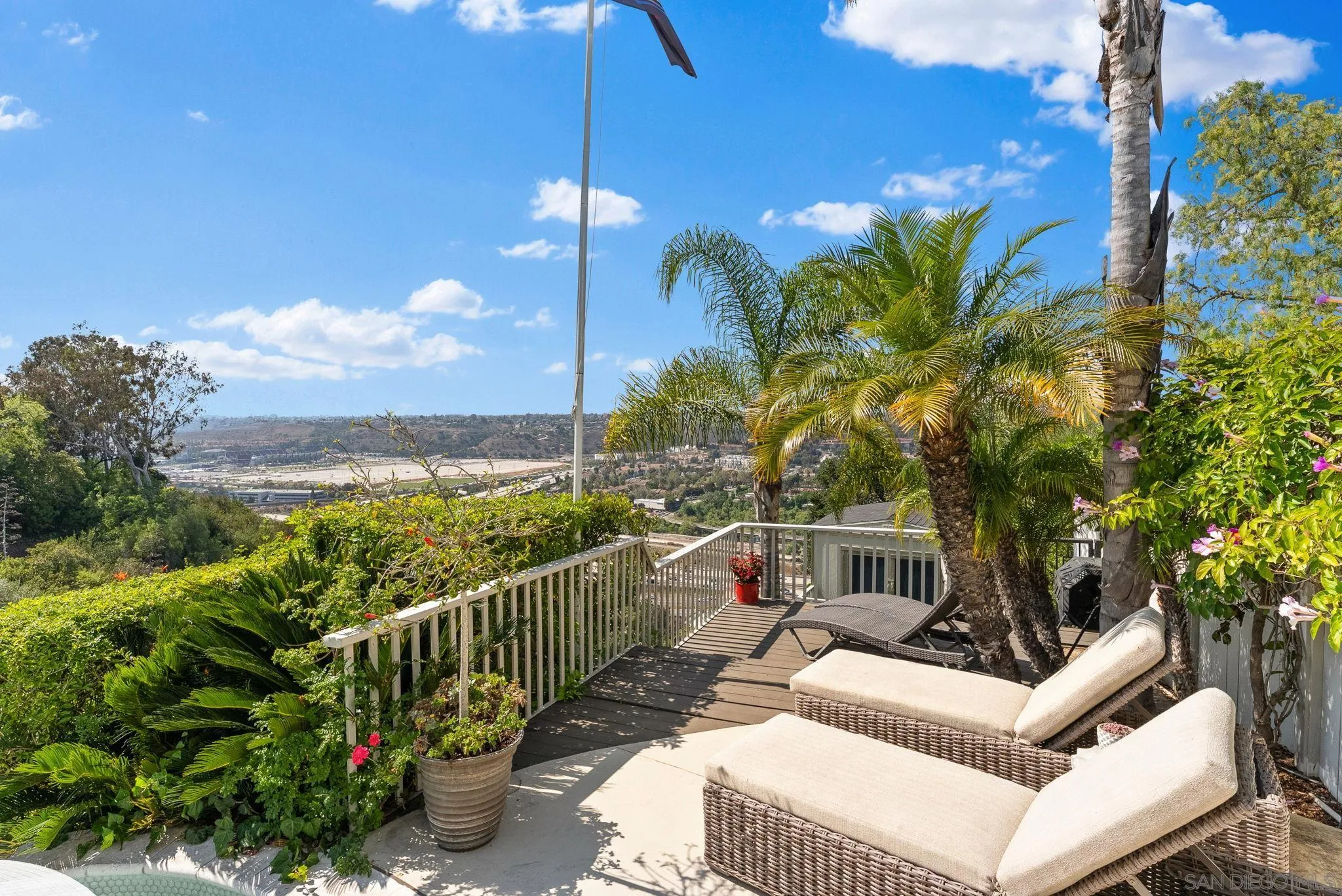 4136 Palisades Road