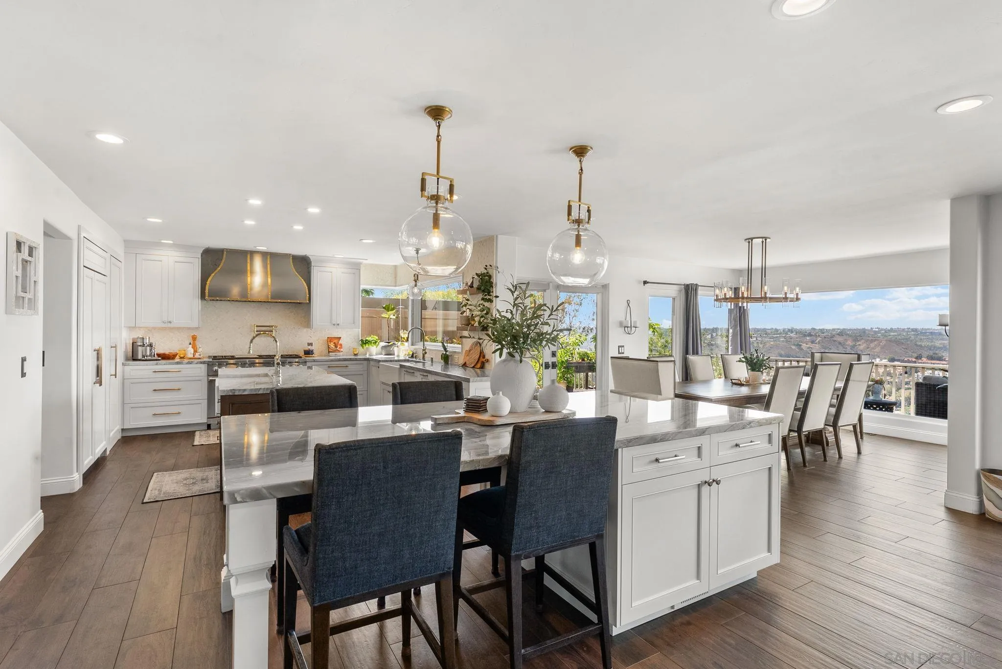 4136 Palisades Road