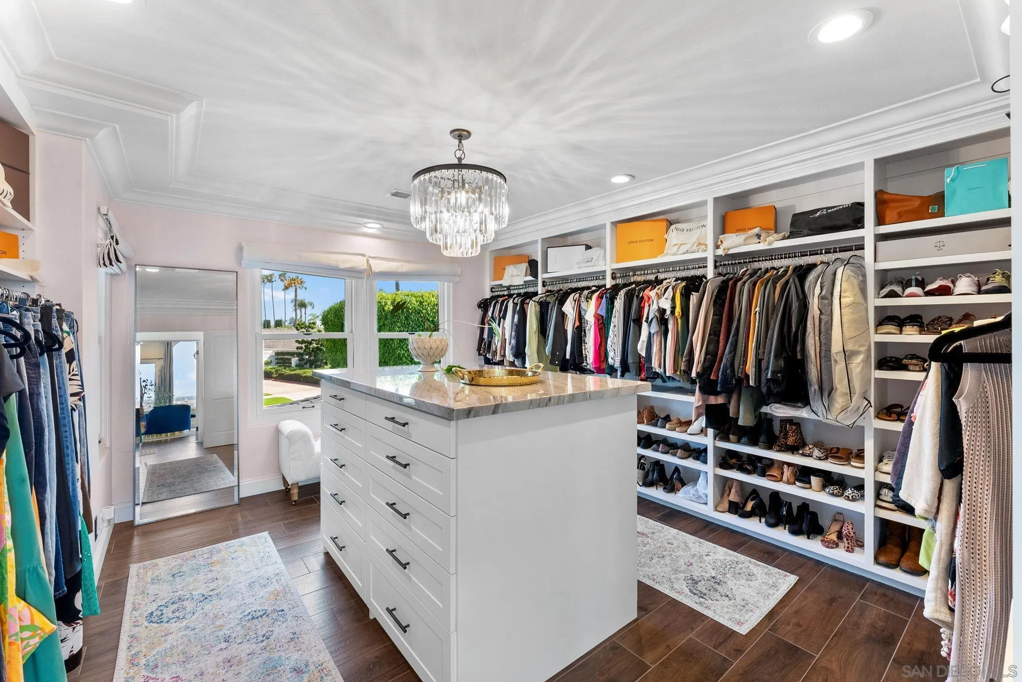 4136 Palisades Road