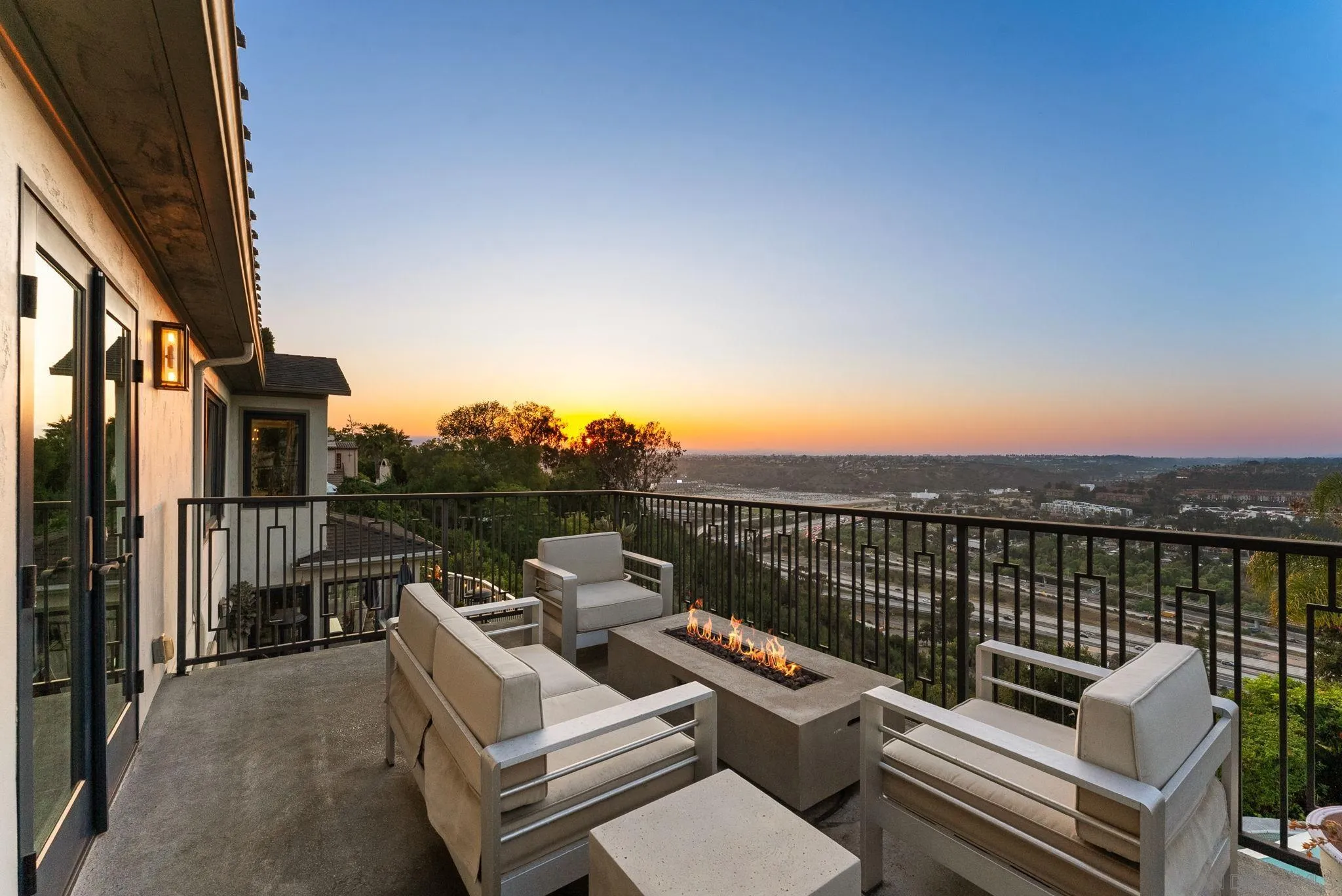 4136 Palisades Road