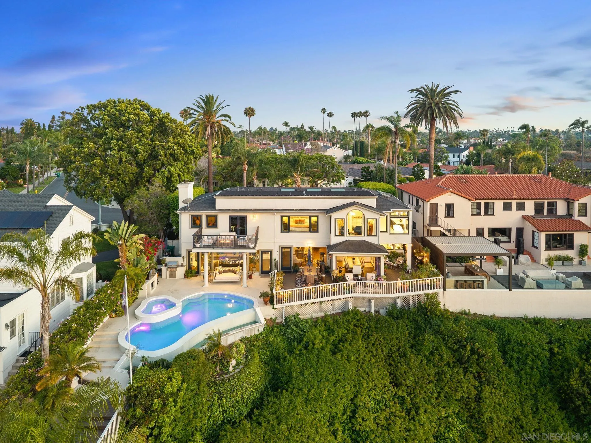 4136 Palisades Road