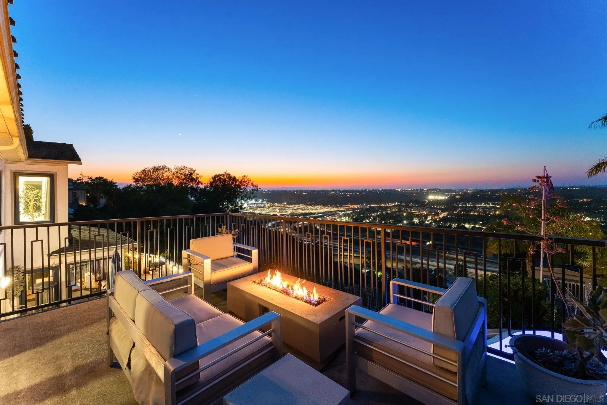 4136 Palisades Road