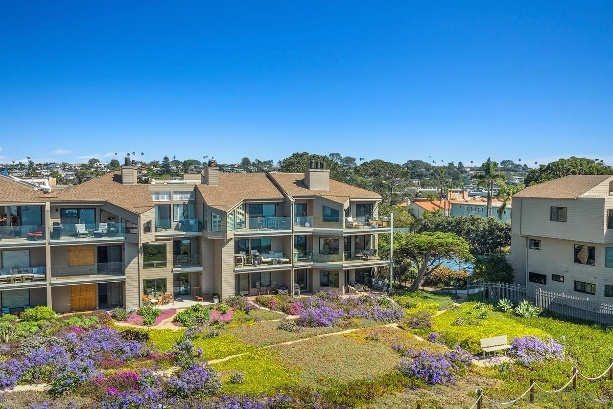 205 S Helix Ave #65 Unit 65