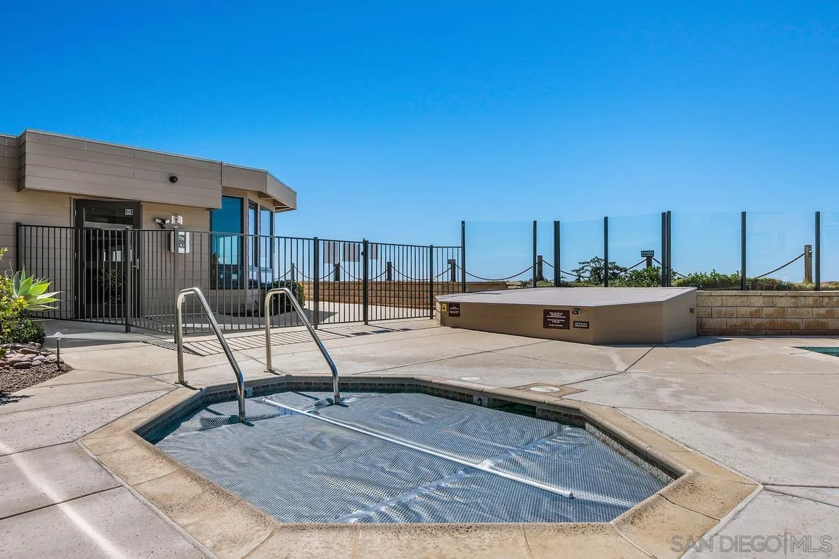 205 S Helix Ave #65 Unit 65