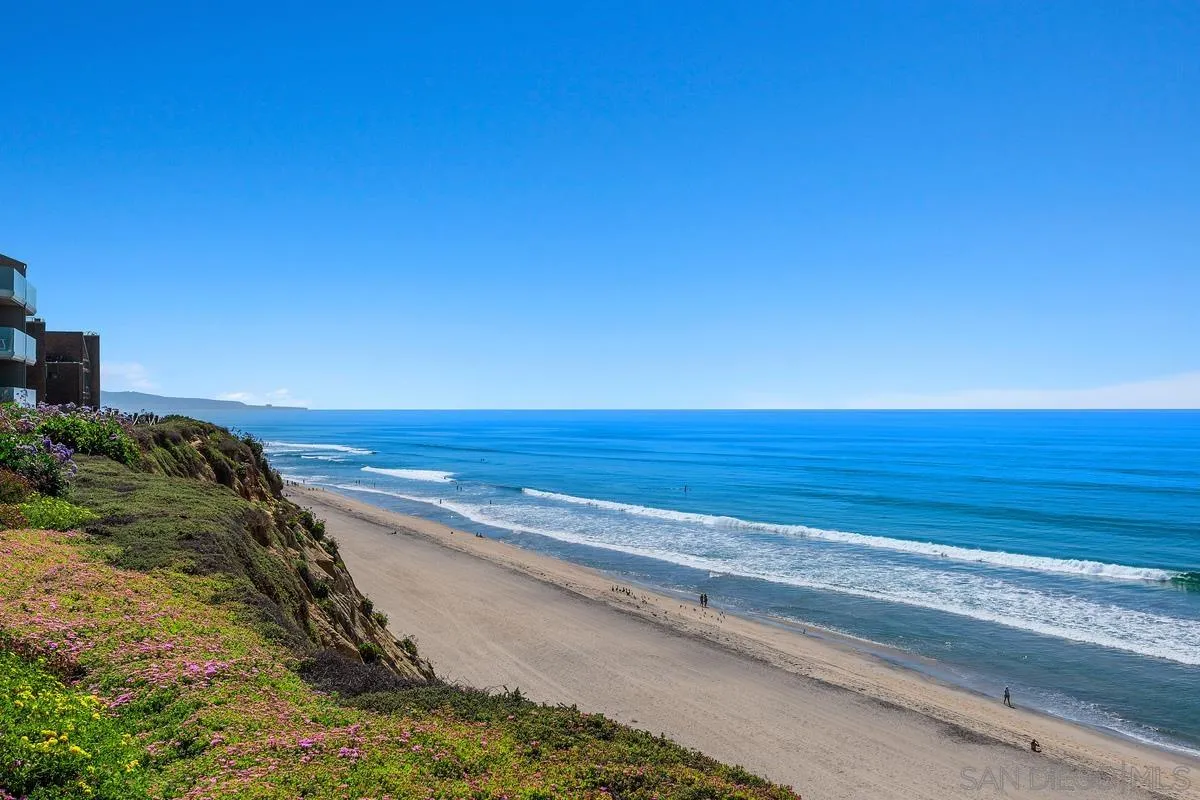 205 S Helix Ave #65 Unit 65