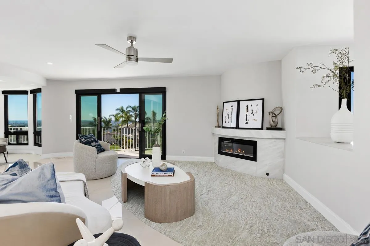 7215 El Fuerte St
