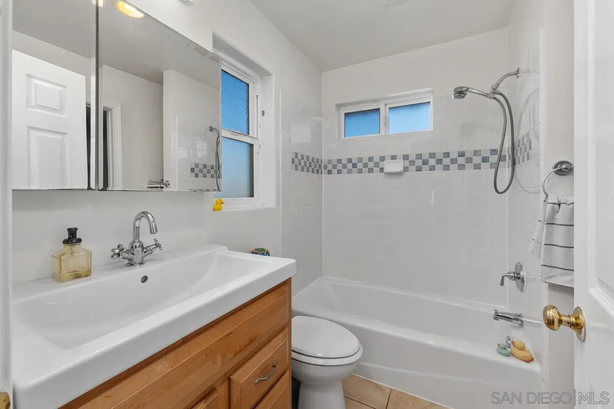 4128 Oregon St