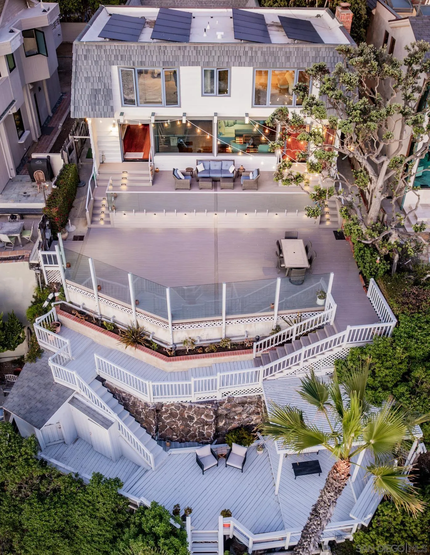 1036 Neptune Ave