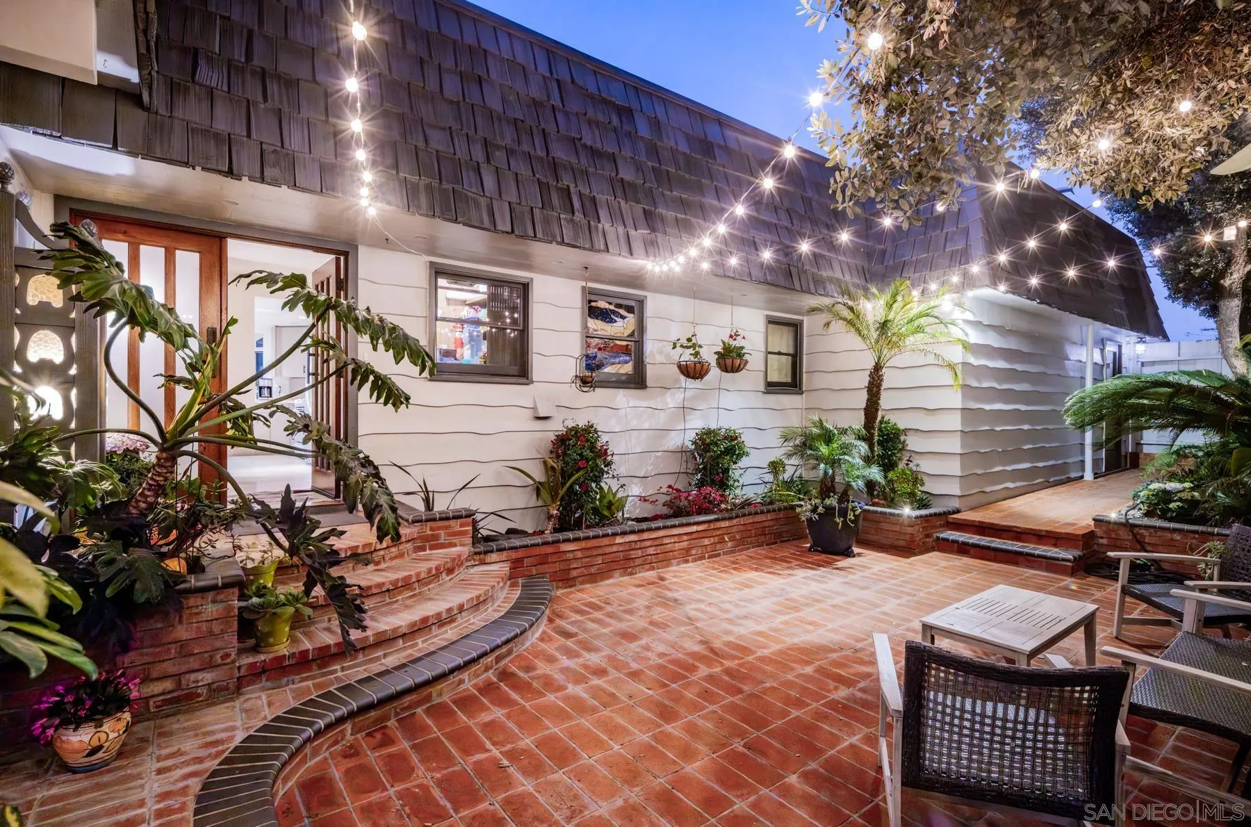 1036 Neptune Ave