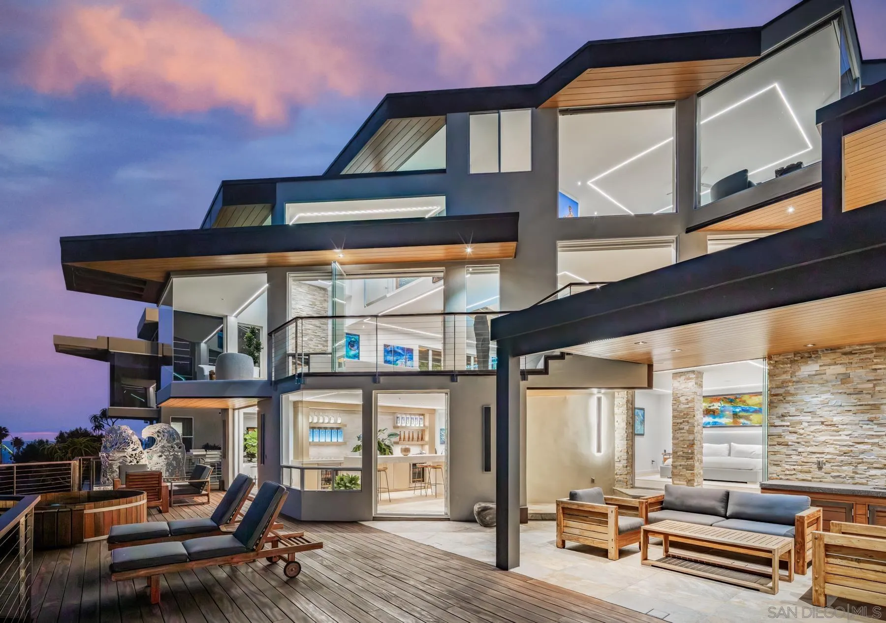 2516 San Elijo Ave