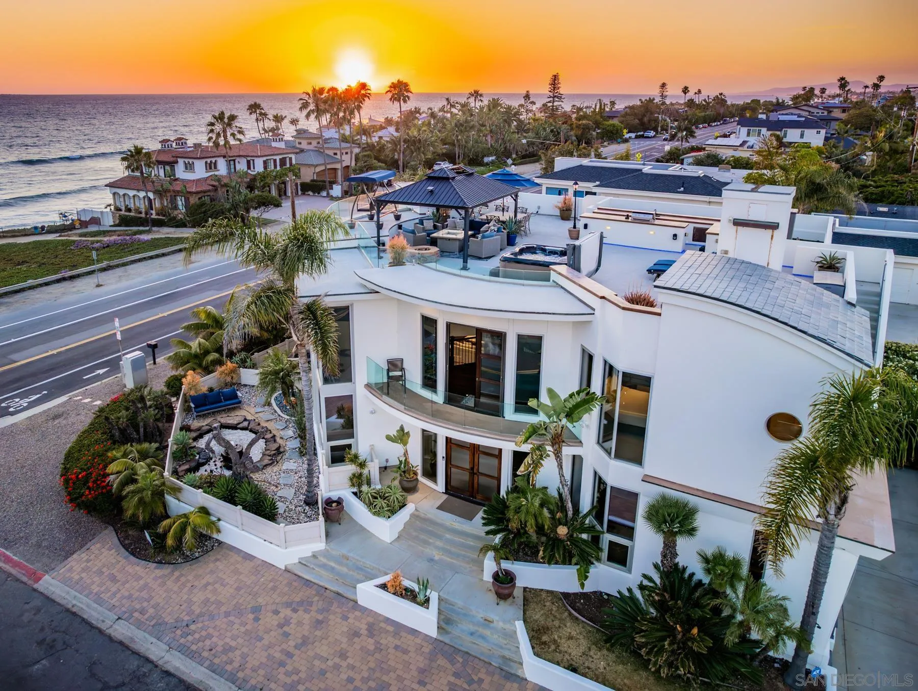 5390 Carlsbad Boulevard