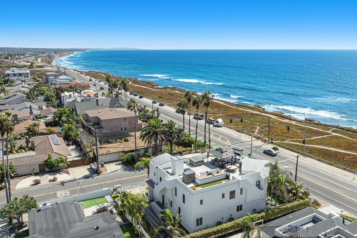 5390 Carlsbad Boulevard