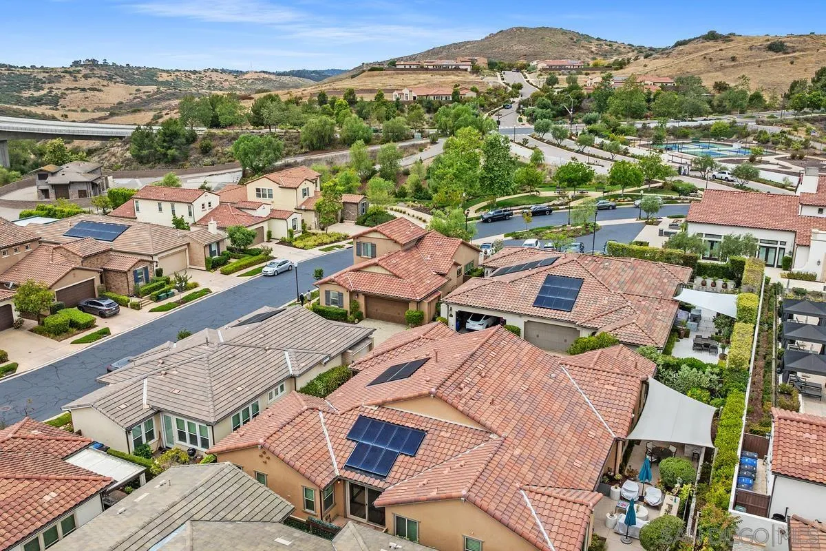 8169 Auberge Cir