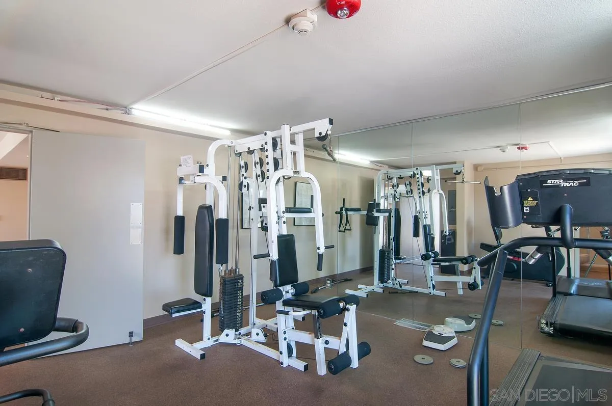 4944 Cass St Unit 1102
