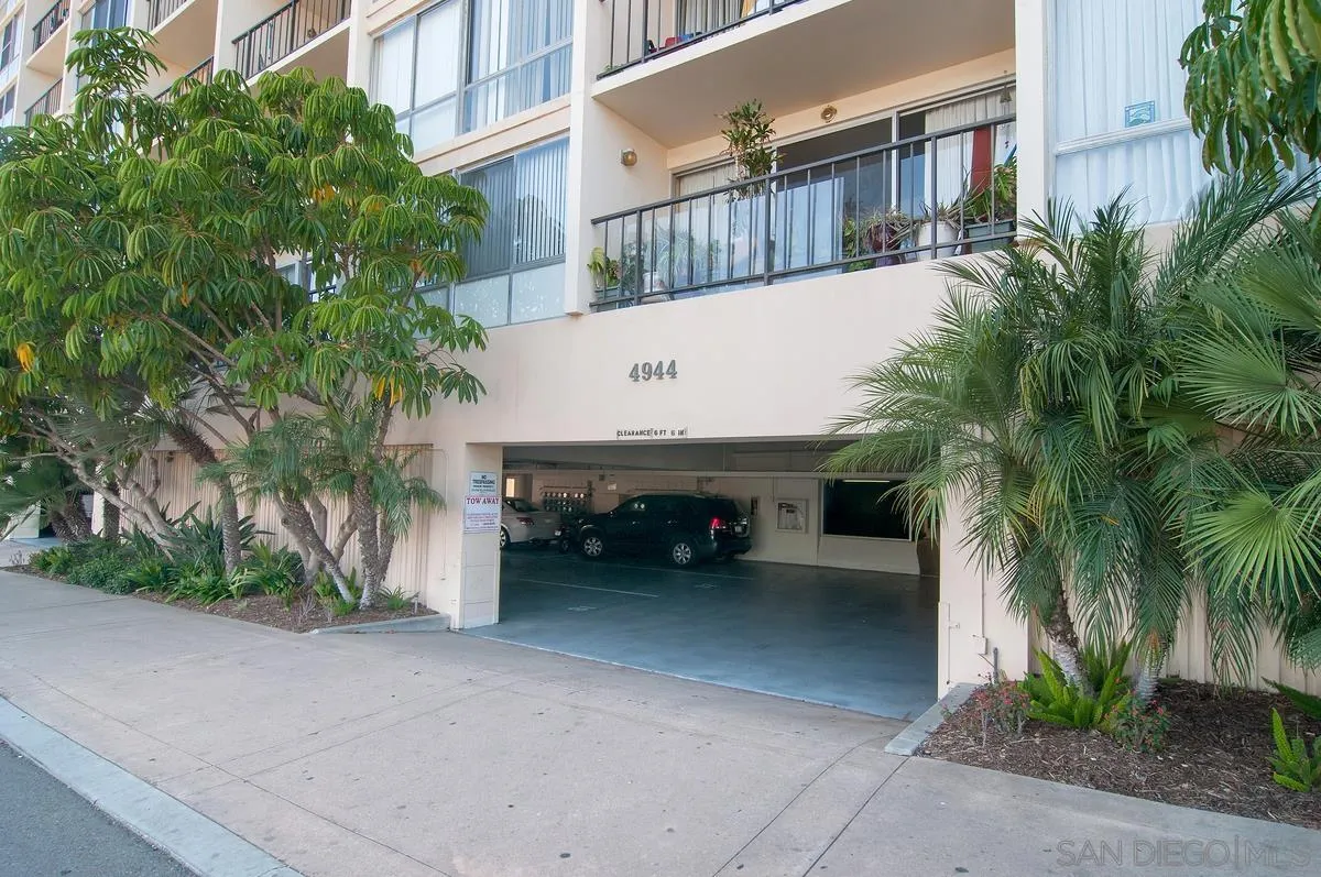 4944 Cass St Unit 1102