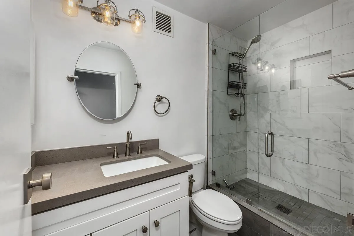 4944 Cass St Unit 1102