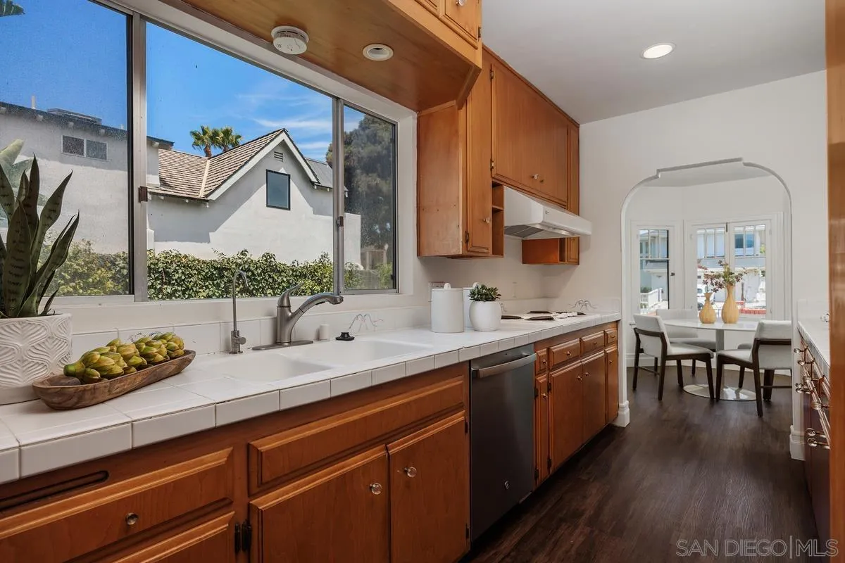 304 La Veta Ave
