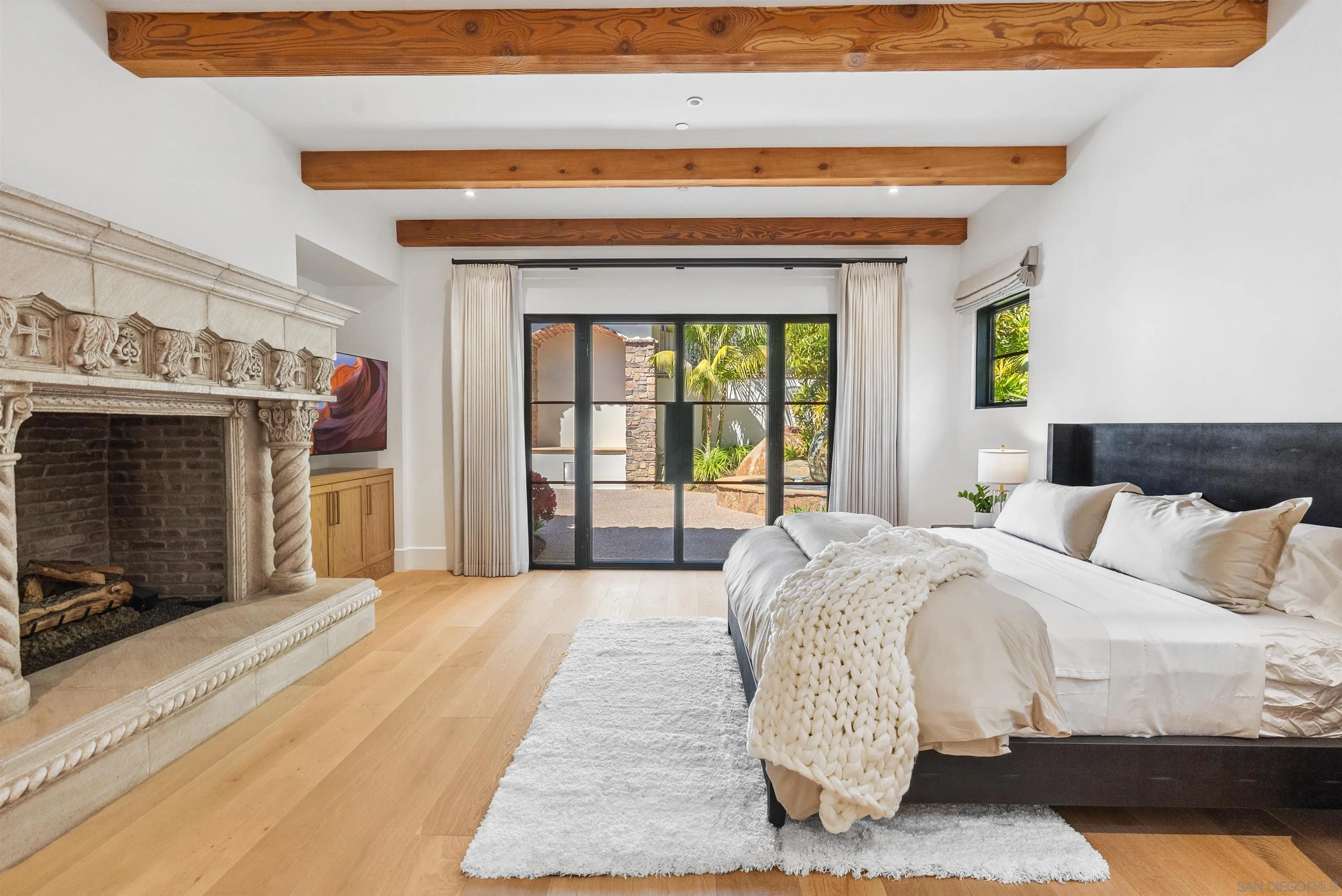 15931 Via De Santa Fe