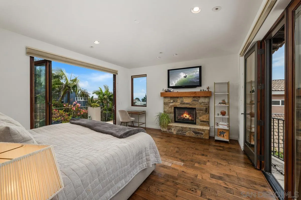 2171 Del Mar Heights Rd