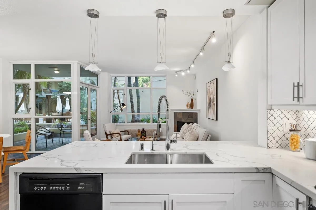 850 Beech St Unit 203